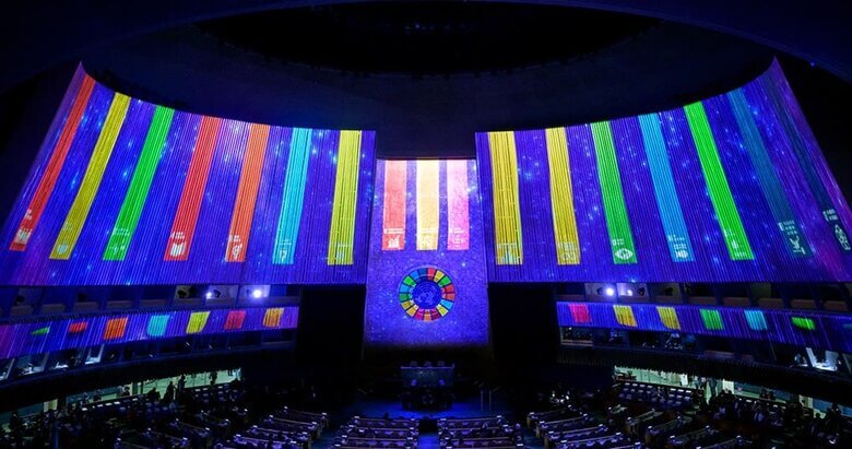 Discover why the UN Strategic Development Goals (SDGs) are off-track: a critical look at their real impact on global policies and debates.